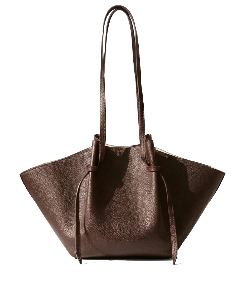 pomelli_photoshoot_image_4_5_0409-34-18.png